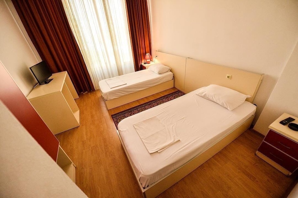 Hotel Argenti Shkoder 11/48