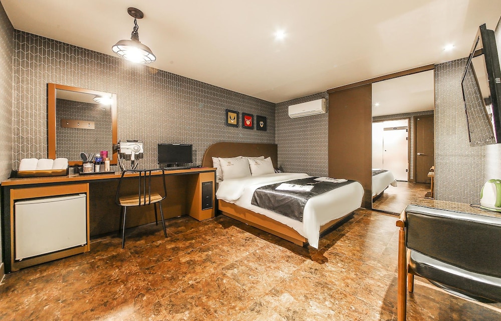 Noriter Hotel 10/50
