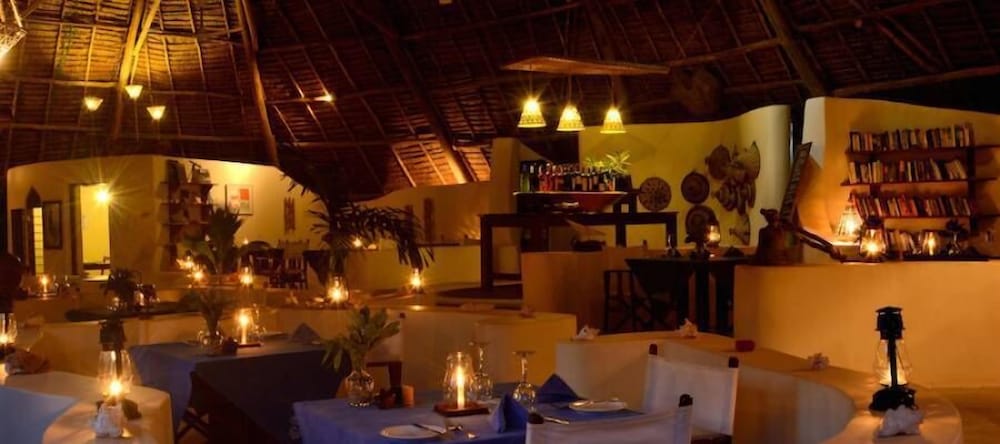 Unguja Lodge 32/50