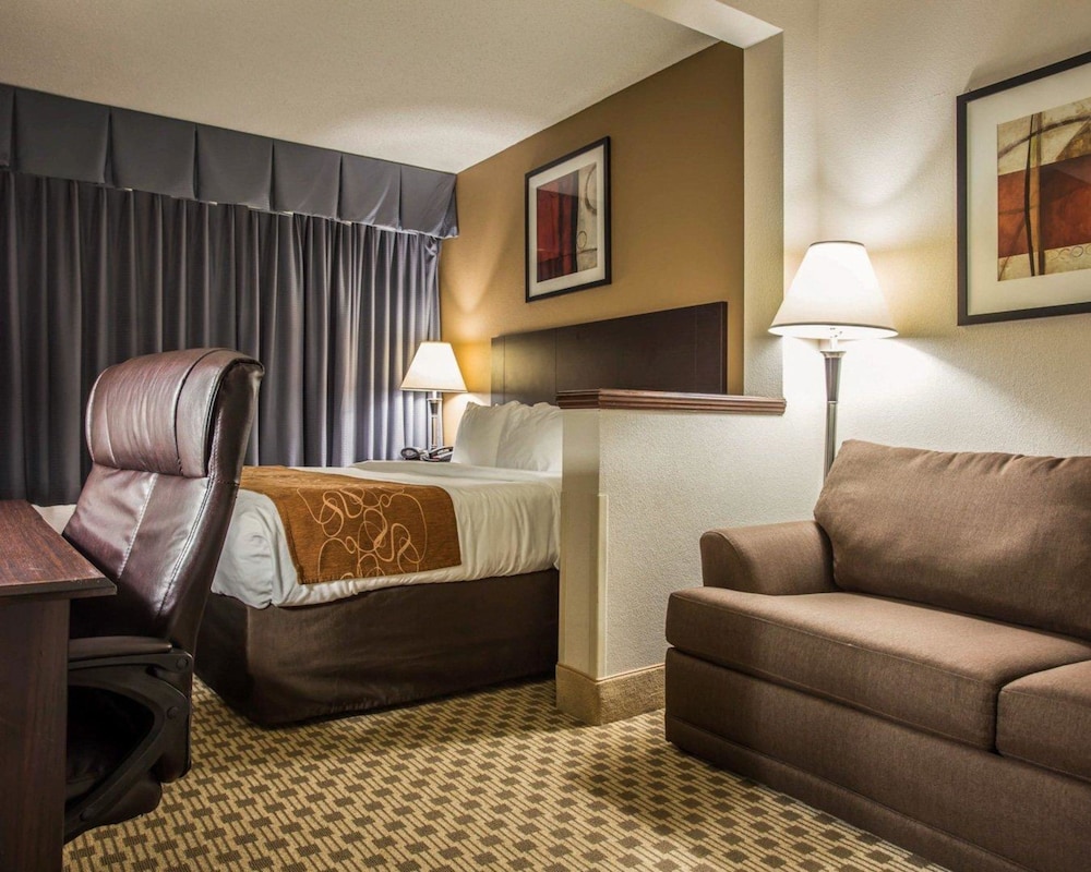 Comfort Suites Lumberton North 33/53
