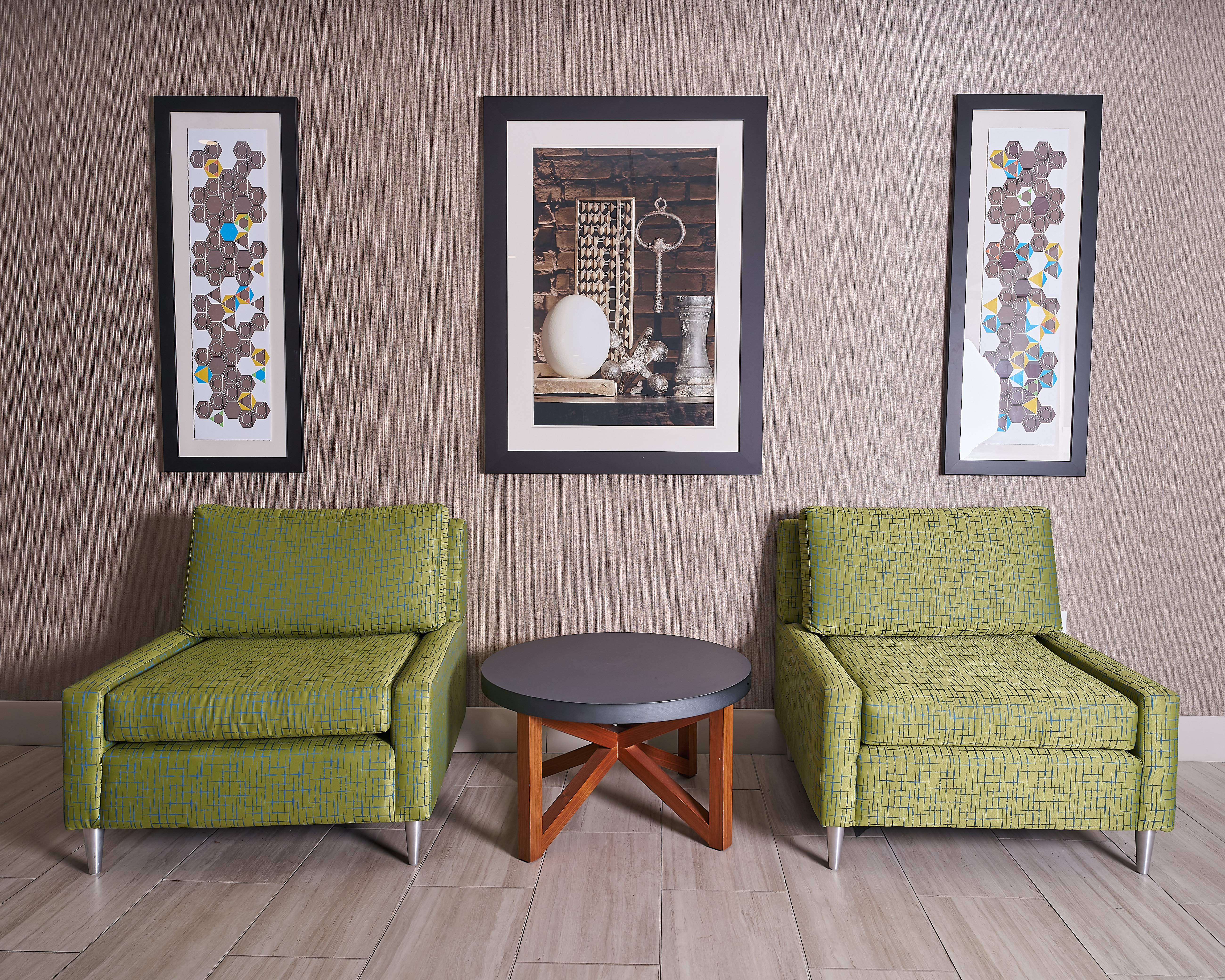 Holiday Inn Express Charleston-Civic Center 30/57