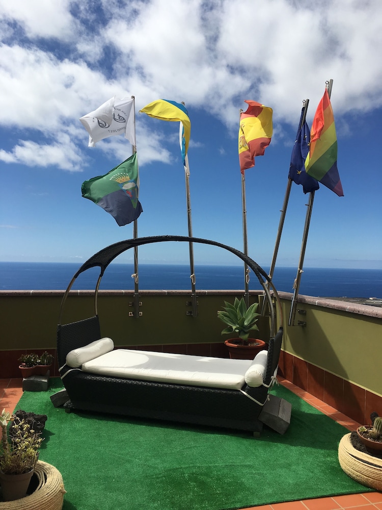 Apartamentos Los Verodes 44/50