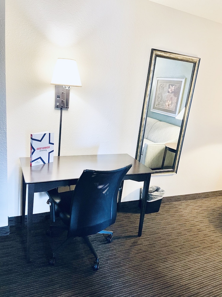 Americinn By Wyndham Green Bay East 47/52