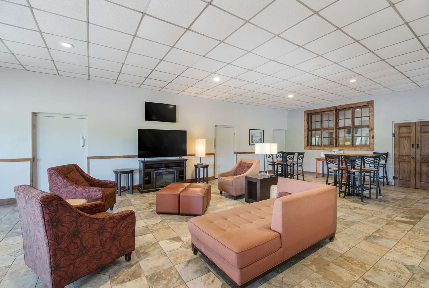 Econo Lodge Hurley Ironwood 2/6