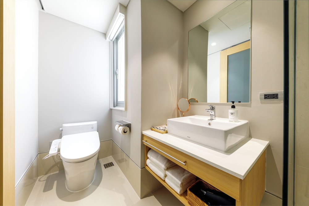Nishitetsu Hotel Croom Bangkok Silom 44/50