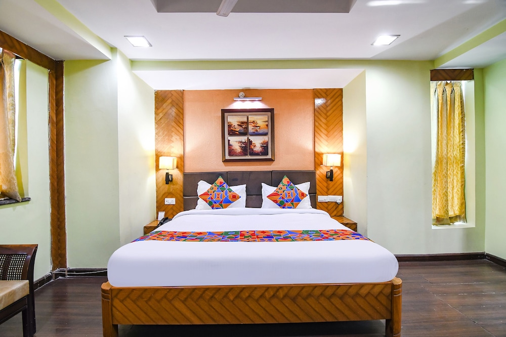 Hotel Raj Residency 17/35