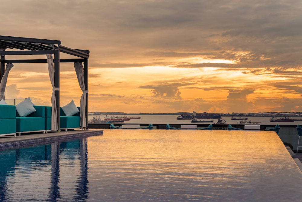 The Outpost Hotel Sentosa 58/64