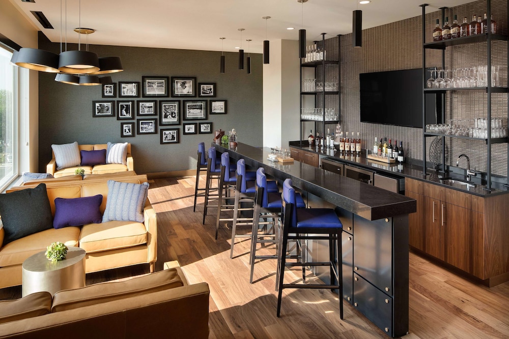 Doubletree By Hilton Greeley At Lincoln Park 38/50