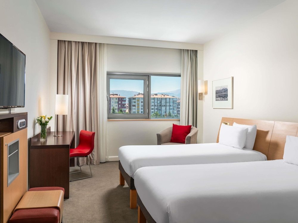 Superior, Twin Beds