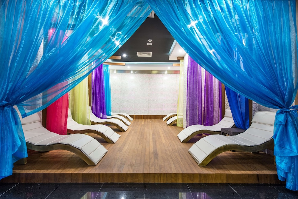 PARK INN BY RADISSON ANKARA CANKAYA 23/63