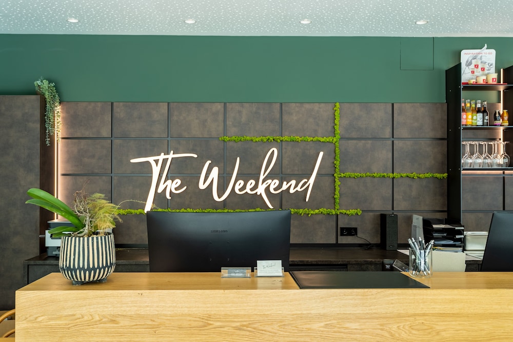 Hotel The Weekend 6/60