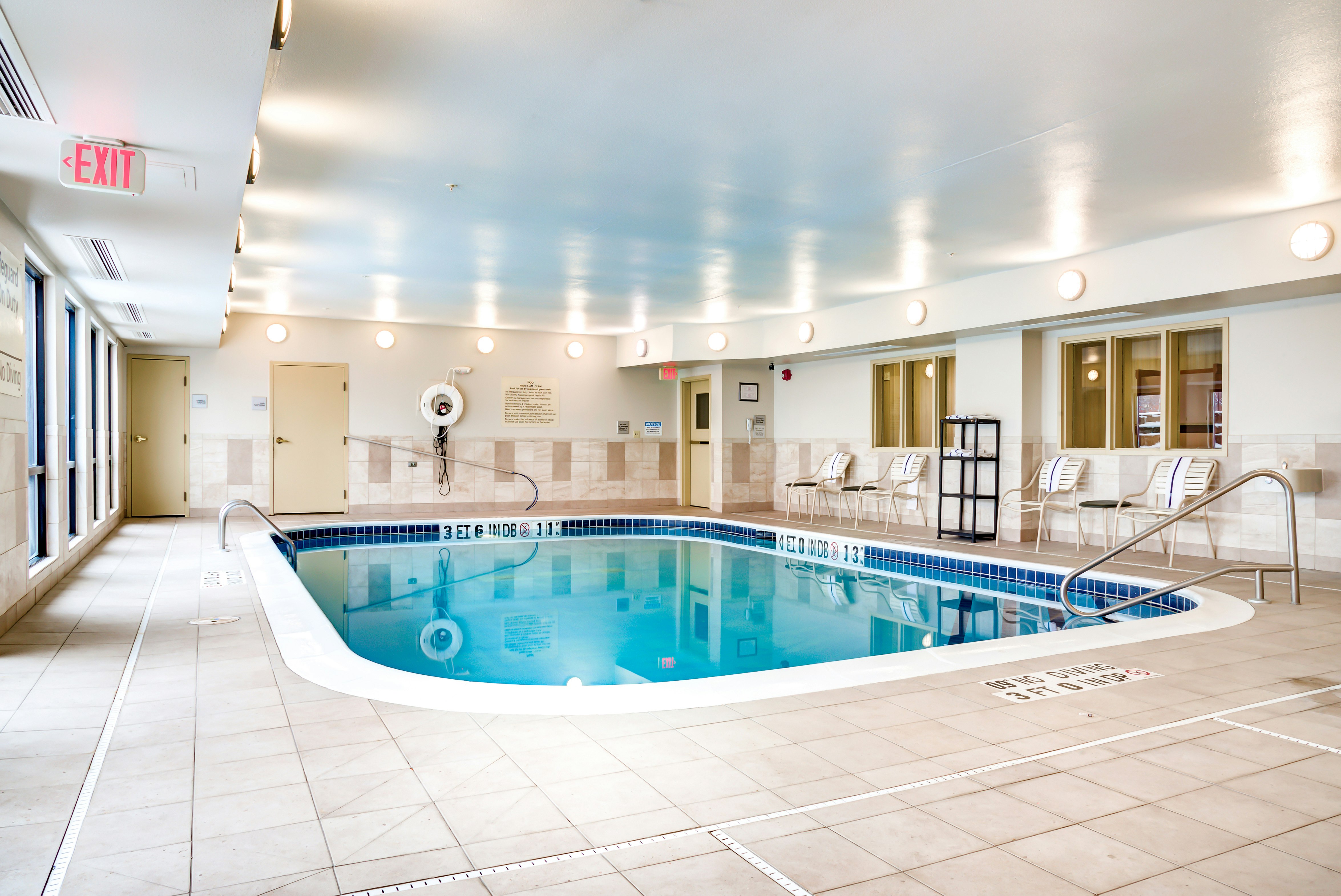 Hampton Inn St. Joseph 30/42