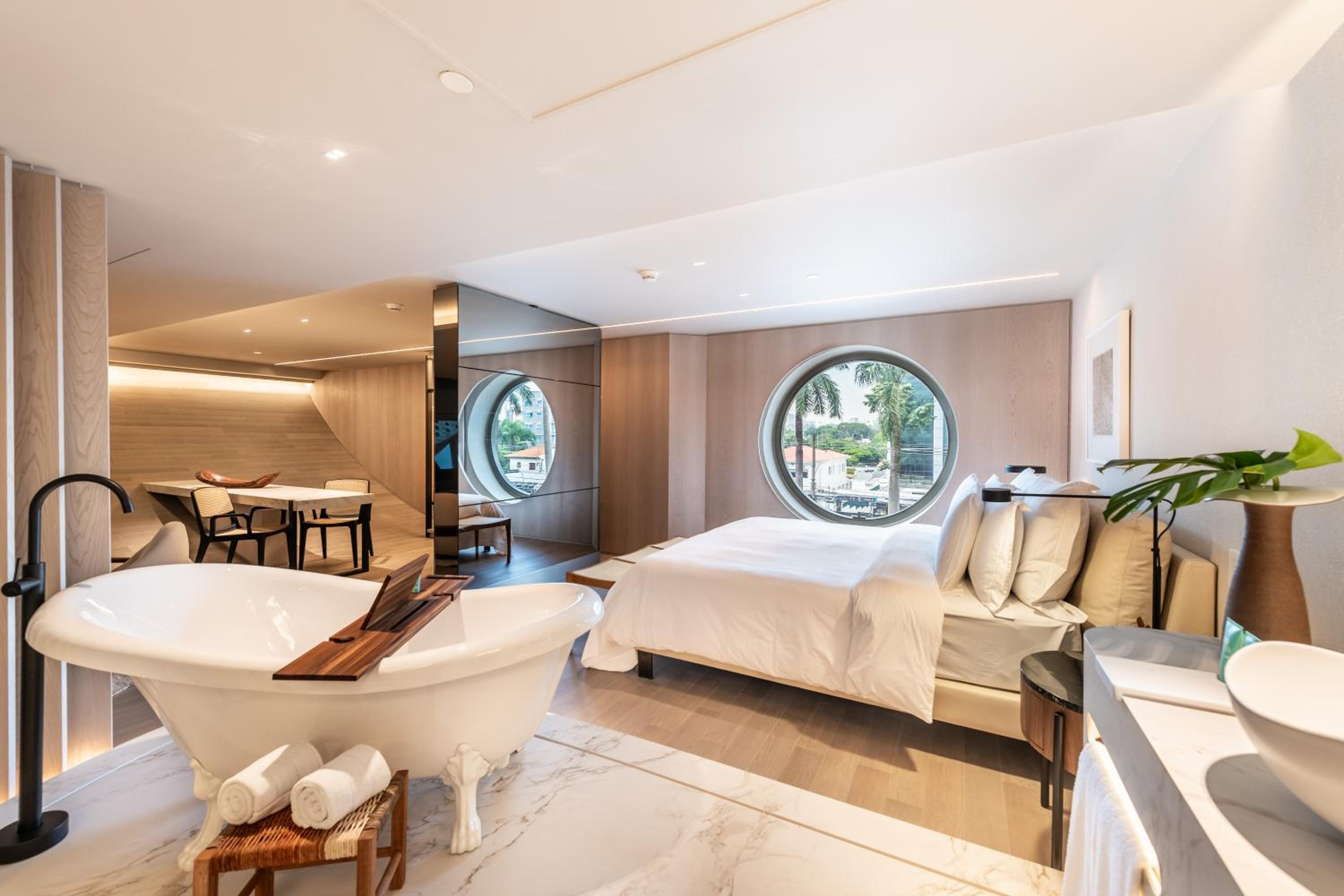 Broadway, Suite