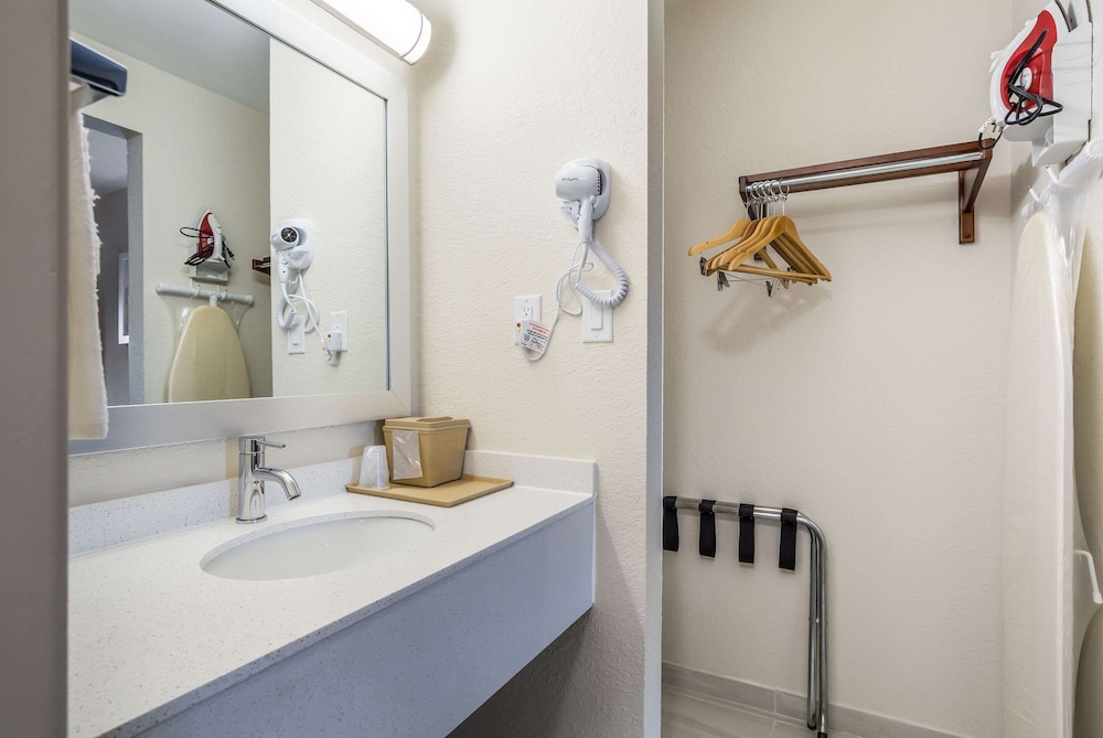 Quality Inn and Suites Suffolk 7/43