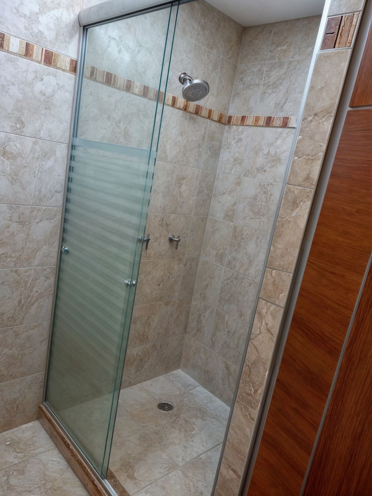 غرفة تنفيذية بسريرين مزدوجين، Hotel Soleil Business Class Celaya 8/8