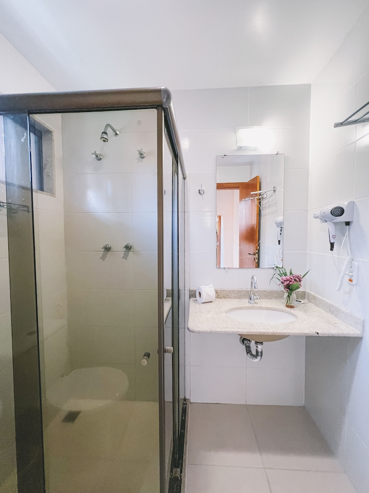 غرفة ديلوكس بسريرين منفصلين، Porto Geraes Praia Hotel 8/8
