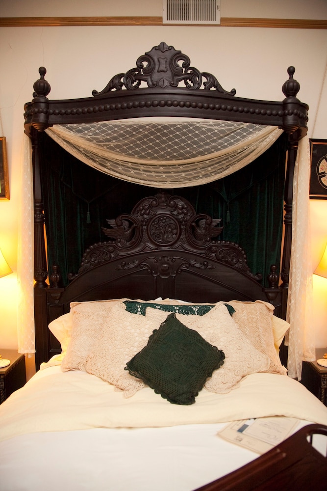 Beall Mansion An Elegant Bed & Breakfast In 32/50