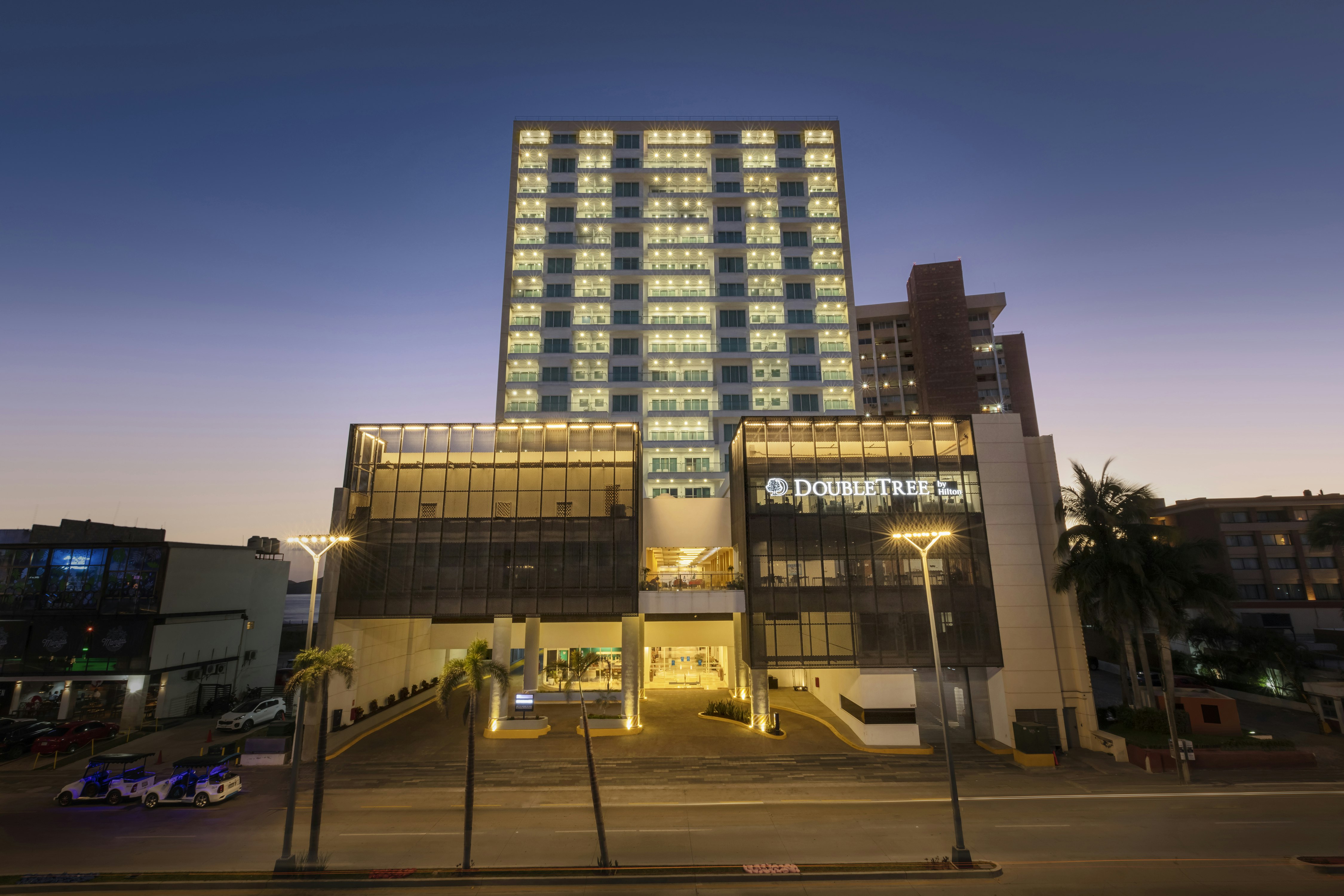 DoubleTree by Hilton Mazatlan 2/81