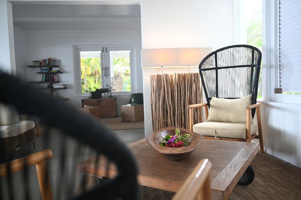 Moorea Beach Lodge 37/65