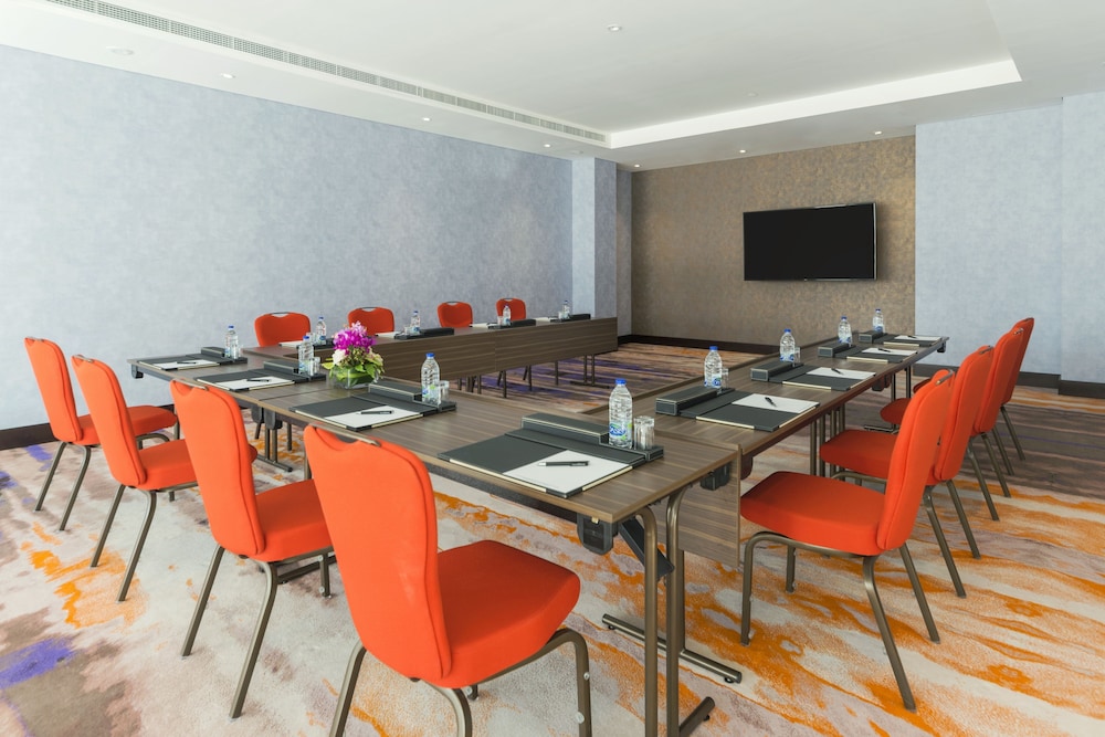 Canal Central Hotel Business Bay 35/46