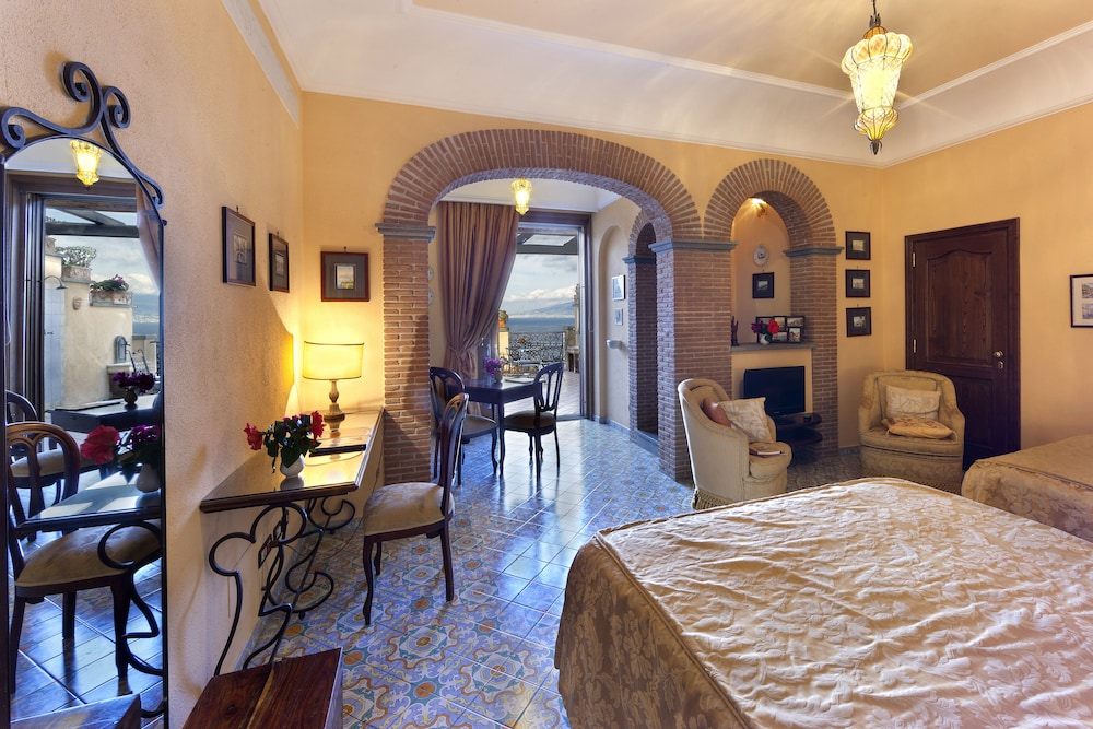 JUNIOR SUITE, SEA VIEW