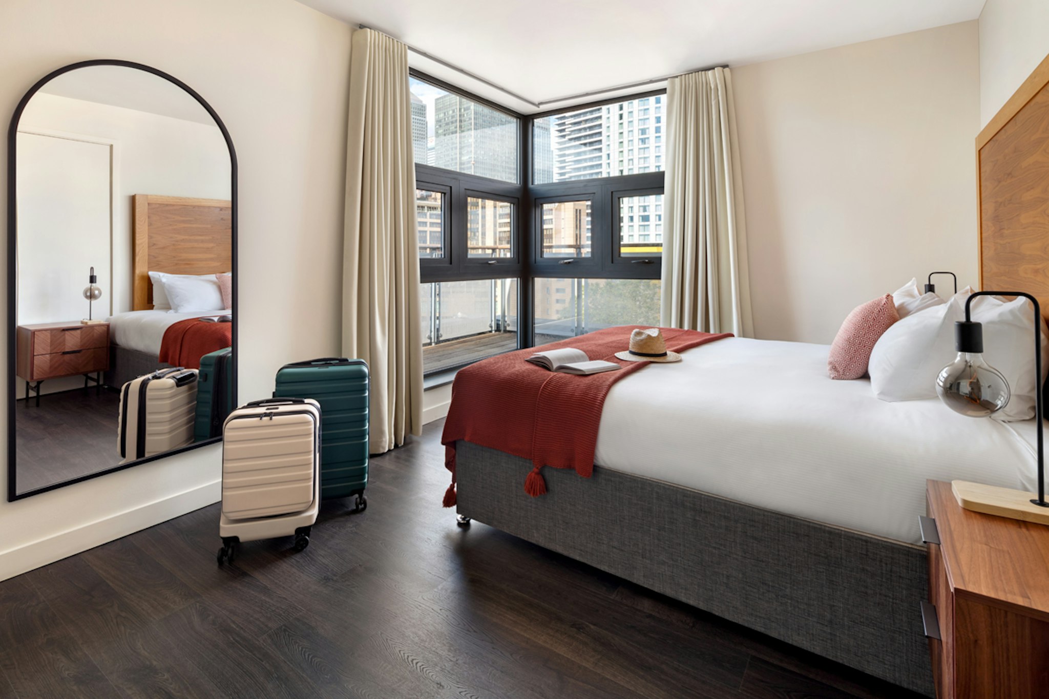 Marlin Apartments Canary Wharf 25/50