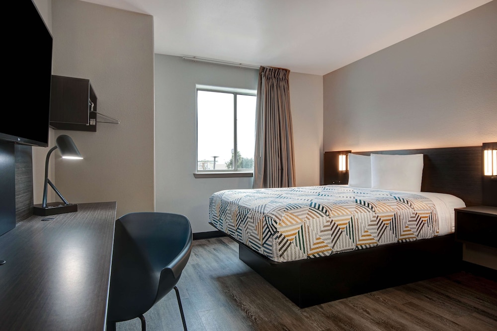 Motel6 Pharr, TX 39/55