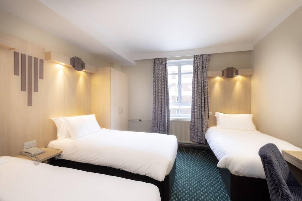 Tavistock Hotel 24/71