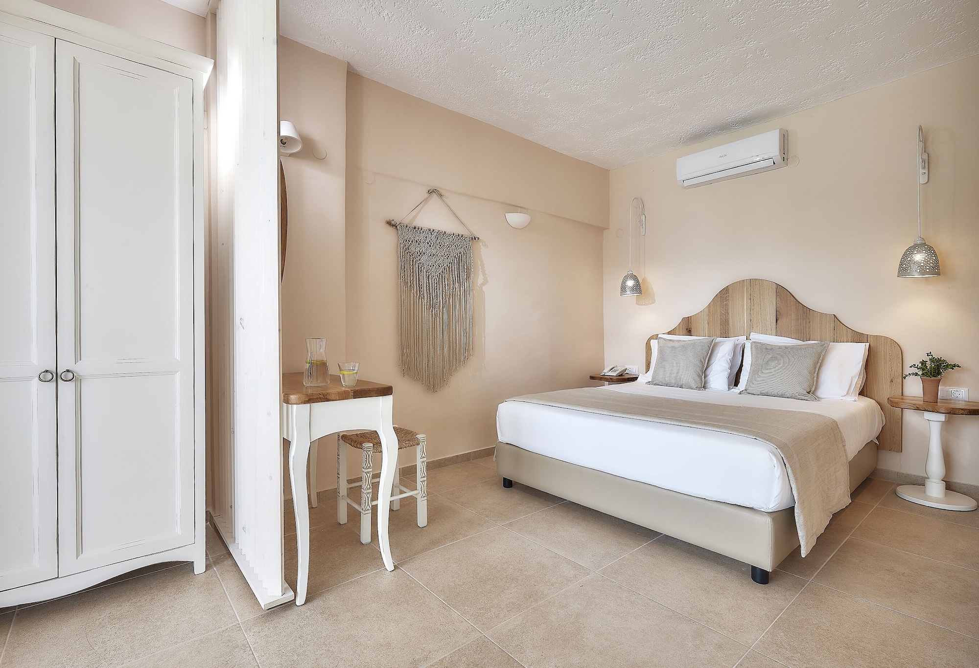 Studio, Queen Bed, Private Pool