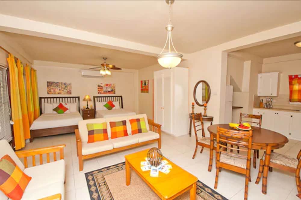 Grooms Beach Villa And Resort 45/62
