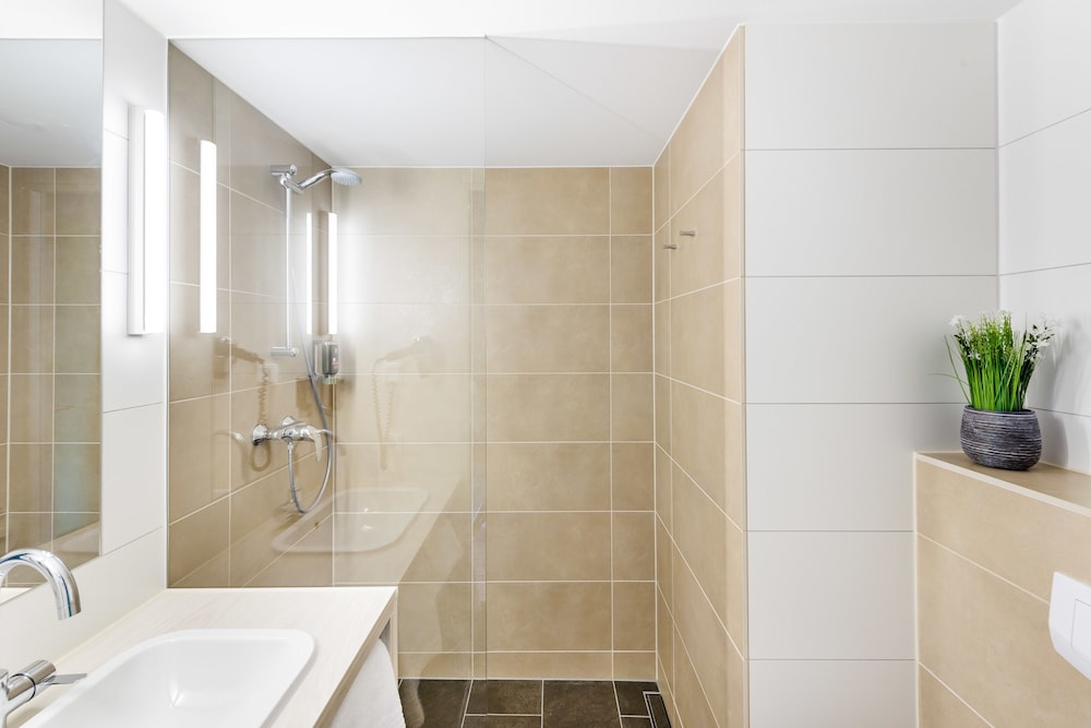 IBIS STYLES KONSTANZ 40/42