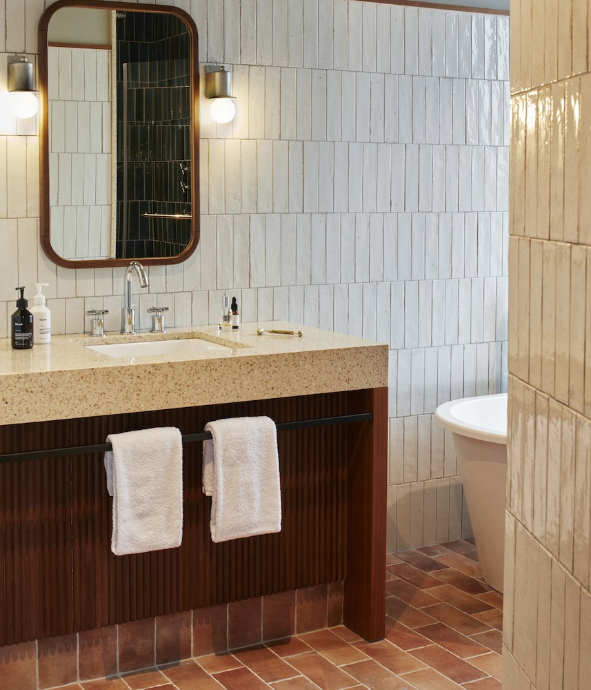 The Hoxton Poblenou 49/50