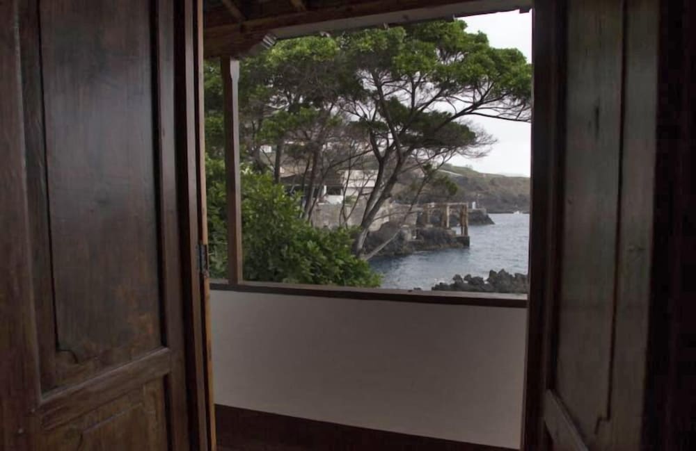 ISLA BAJA SUITES 9/72