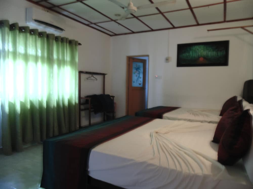 Thilaka City Hotel 17/44