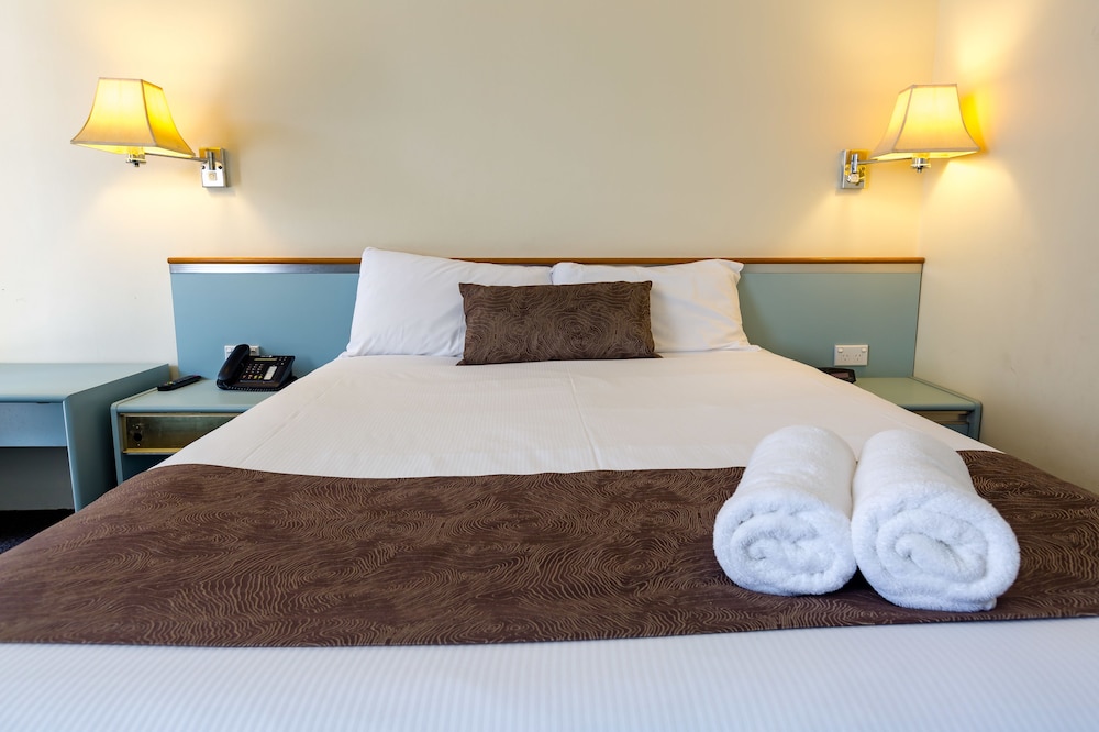 ABCOT INN 10/58