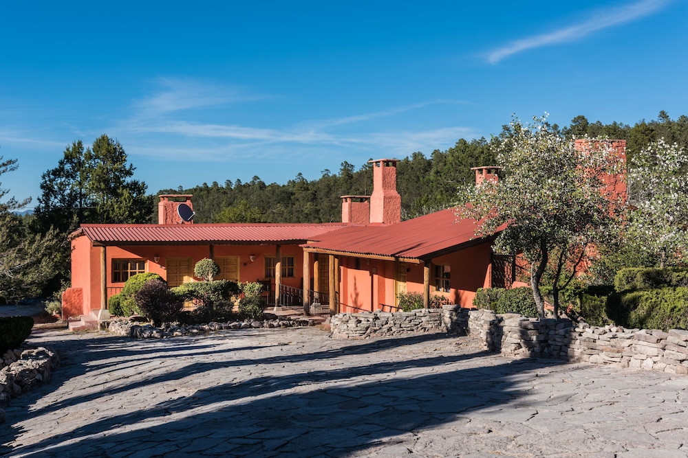 Hotel Barrancas Del Cobre 2/43