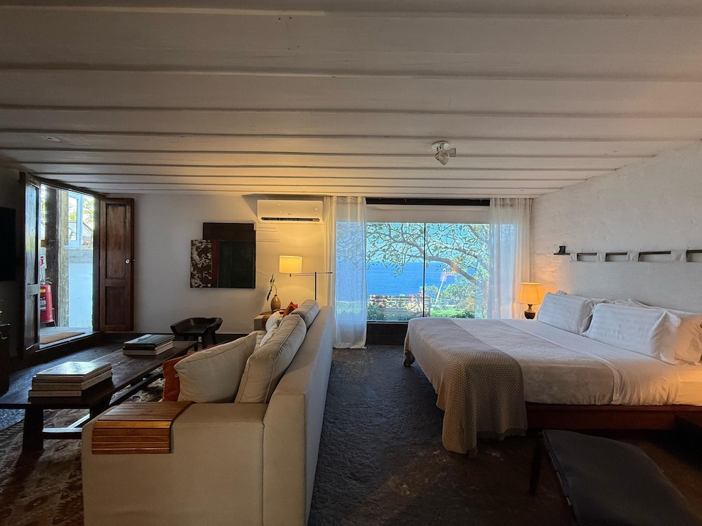 Cliffside Guest House Experience 28/67
