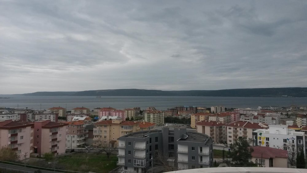 Dort Mevsim Suit Otel 37/47