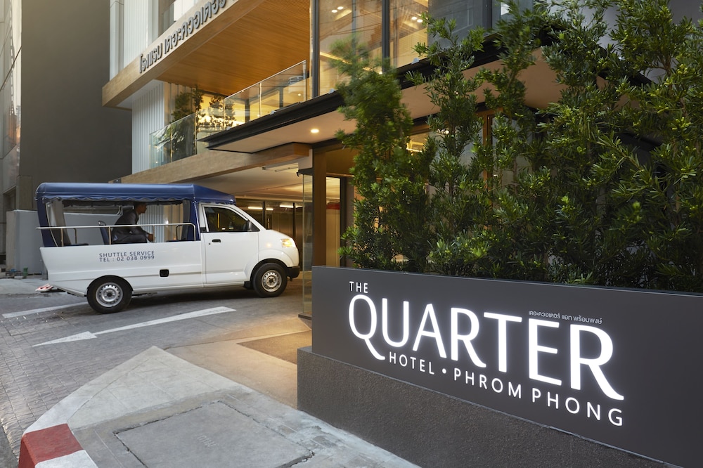The Quarter Phromphong By Uhg 40/50