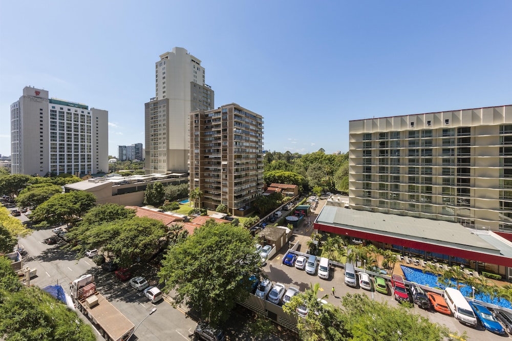 Oaks Brisbane On Margaret Suites 8/64