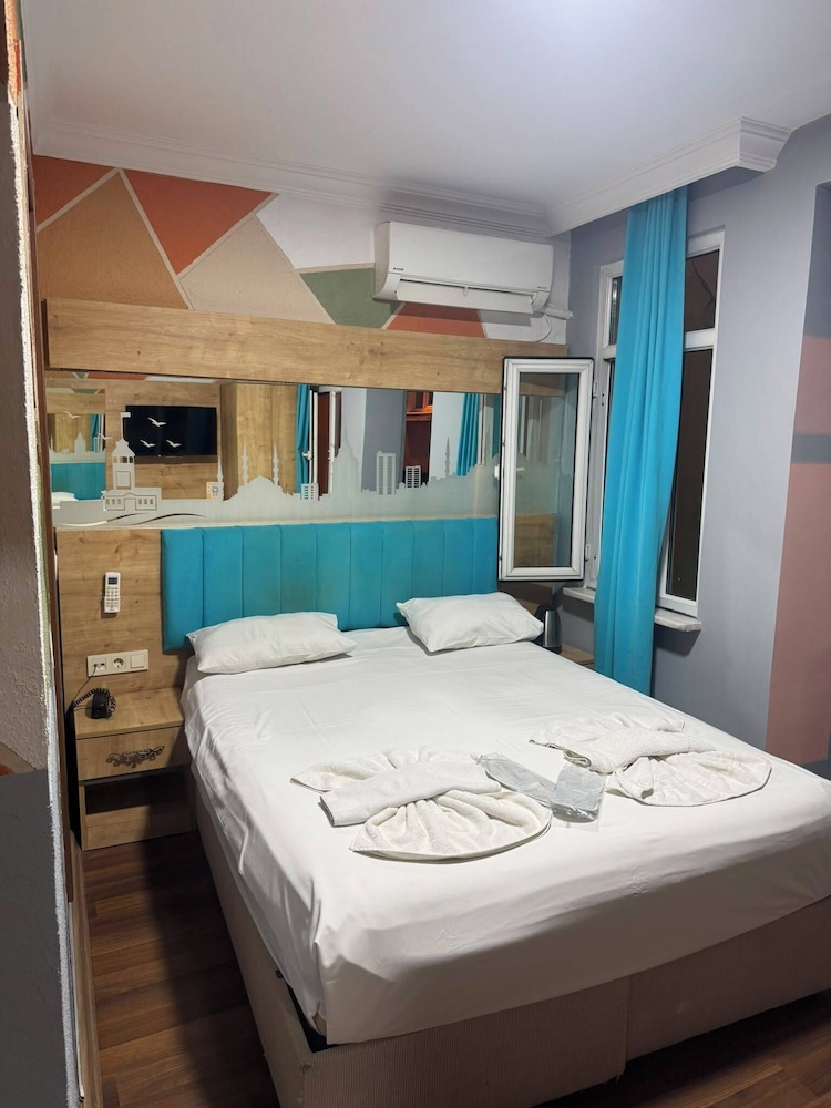 Miklagord Hotel 10/34