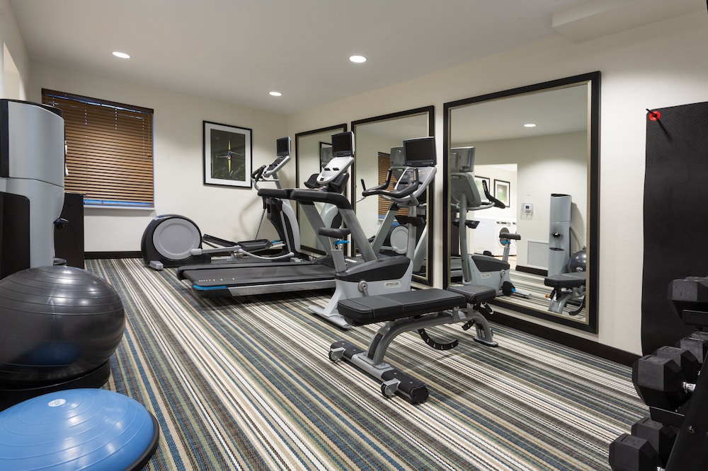 Candlewood Suites Ft. Lauderdale Airport Cruise 27/62