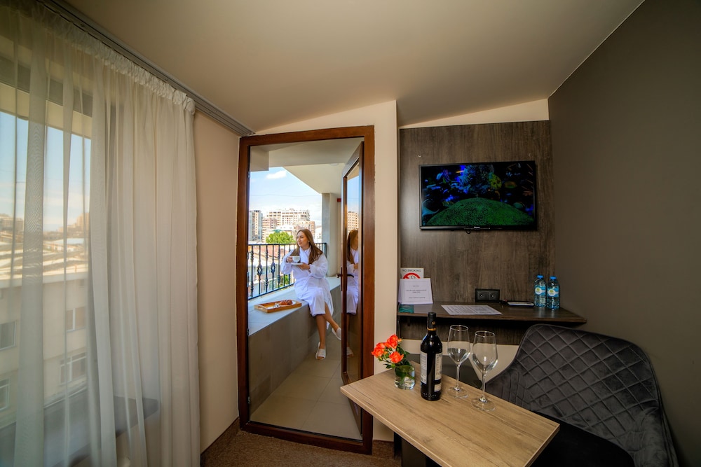 Median Hotel City Center Yerevan 41/57