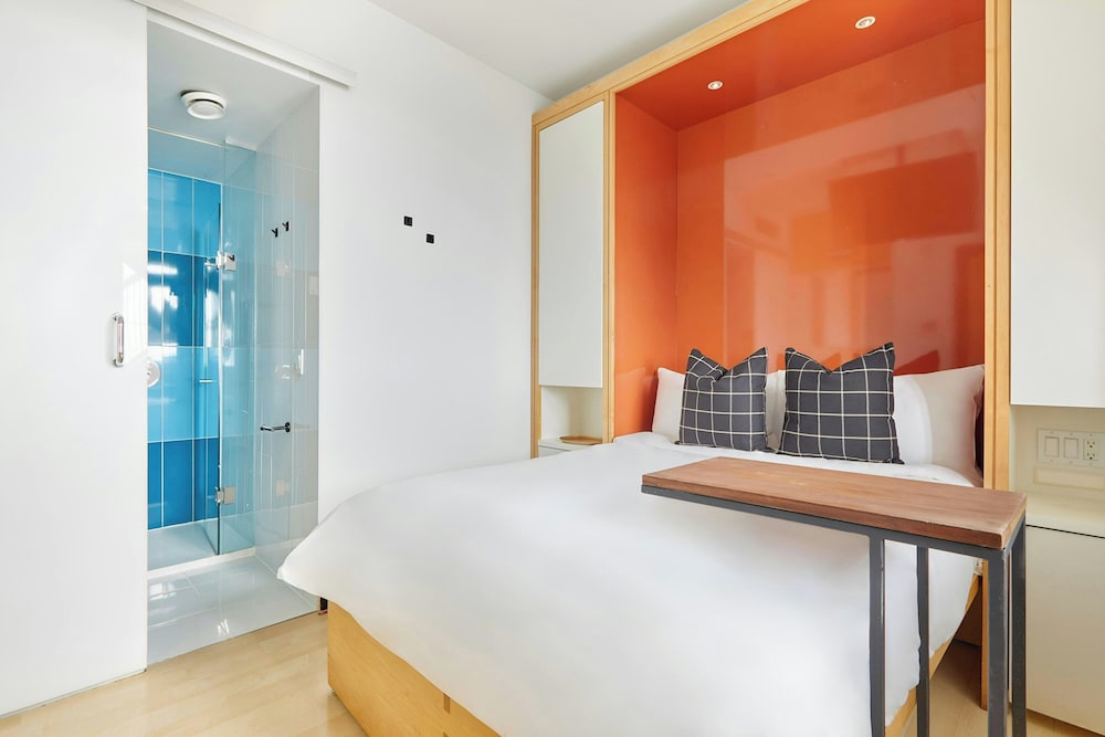 The Beverley Hotel 16/60
