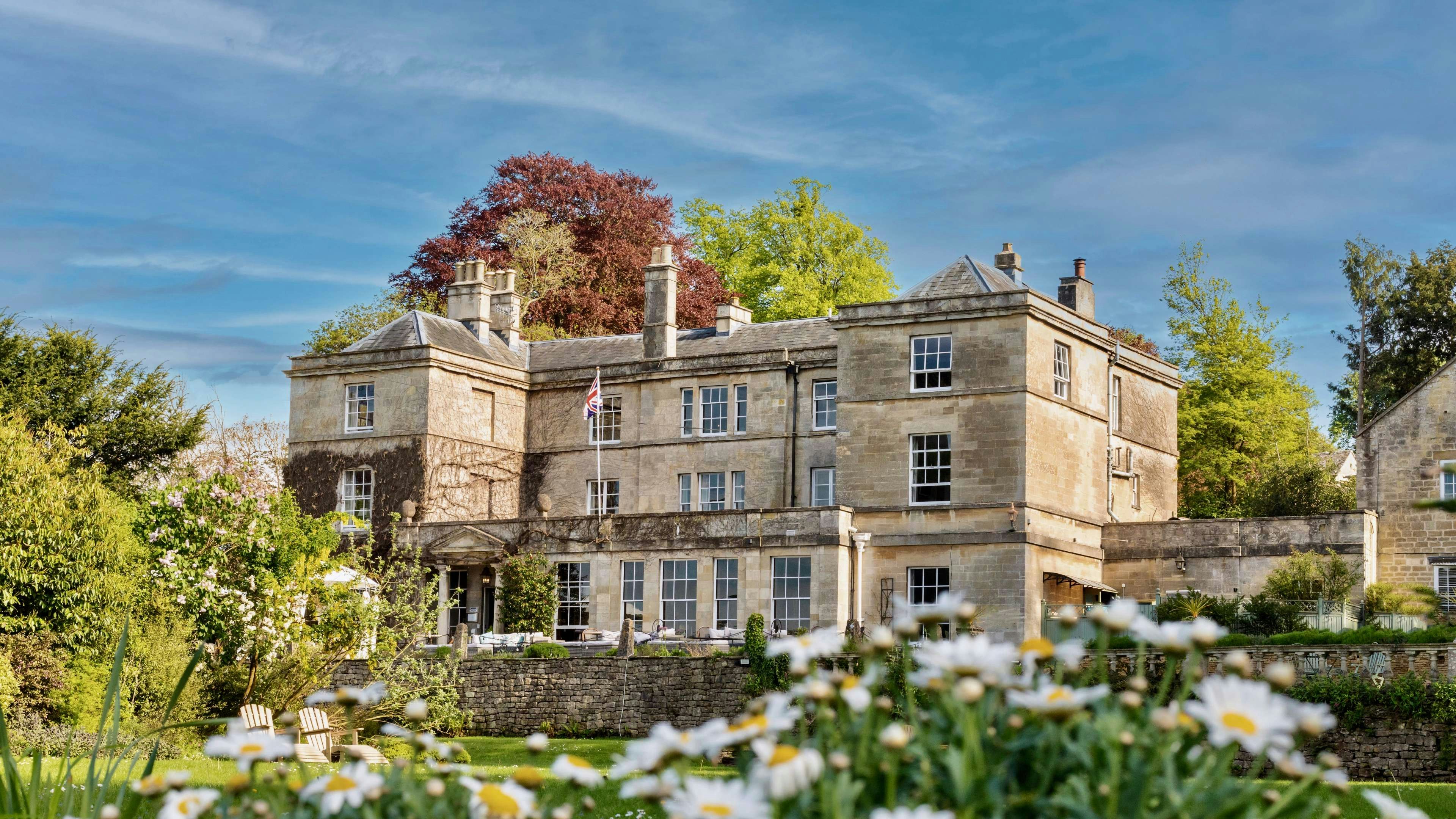 Burleigh Court Cotswolds 3/61