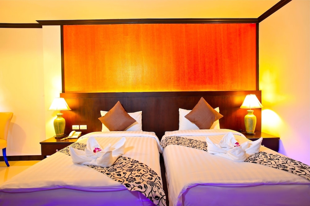Orchid Garden Hotel 31/64
