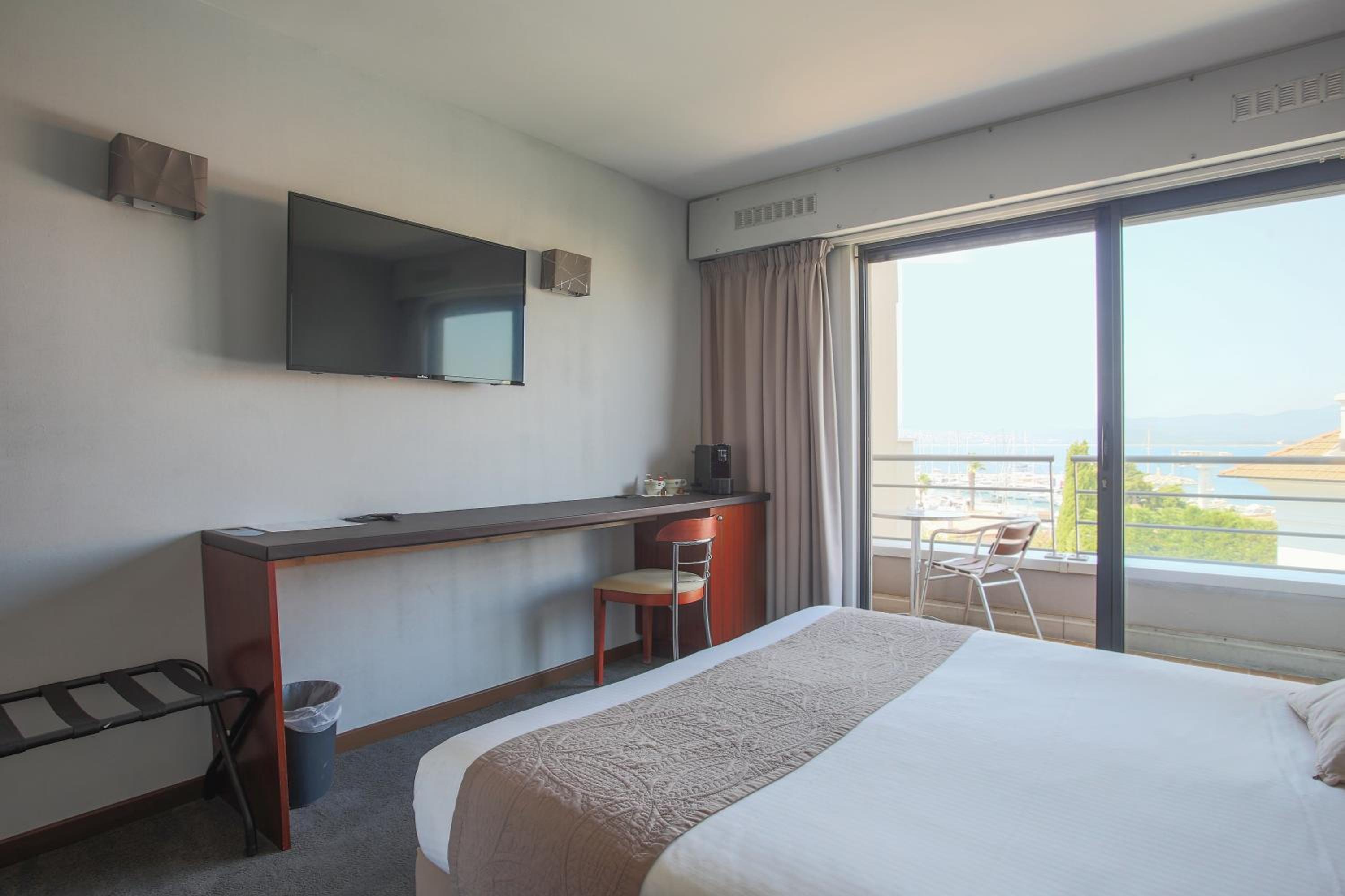 Privilege, Double or Twin Bed, Sea View, Balcony or Terrace, Pool Access