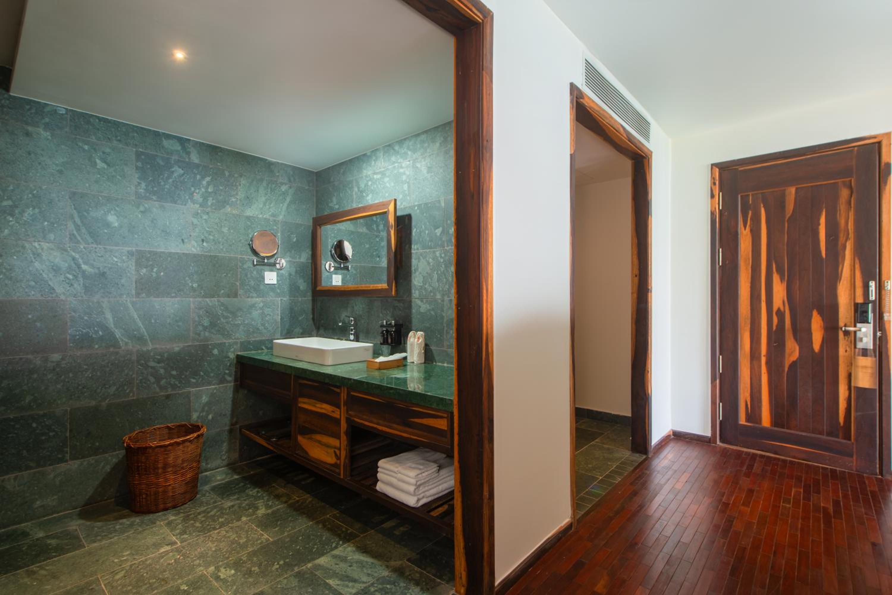 Ocean, Premier, Executive, Suite, King Bed، Alibu Resort 5/5