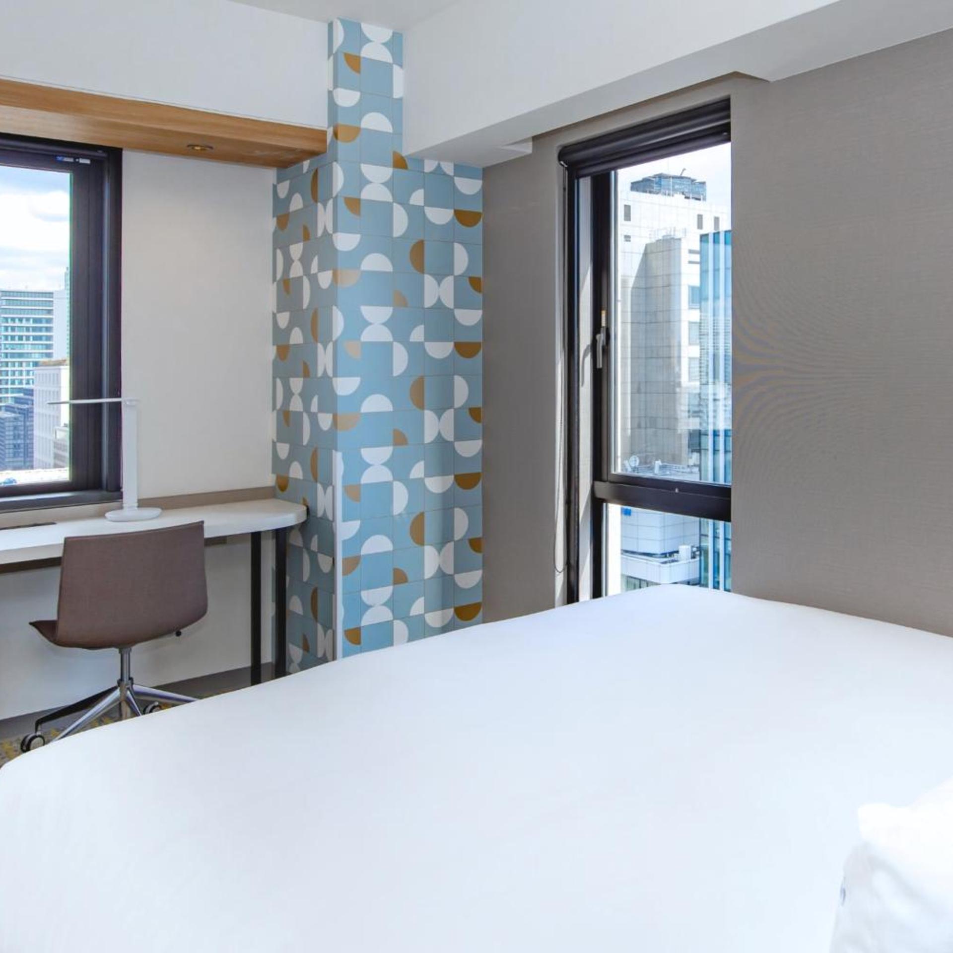 Room, King Bed, City View, High Floor