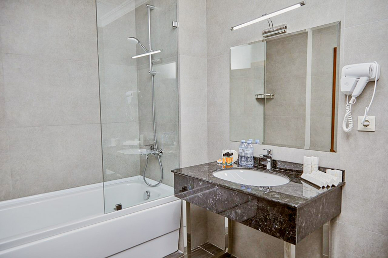 Suite, Queen Bed, Sangzor Boutique Hotel 4/4